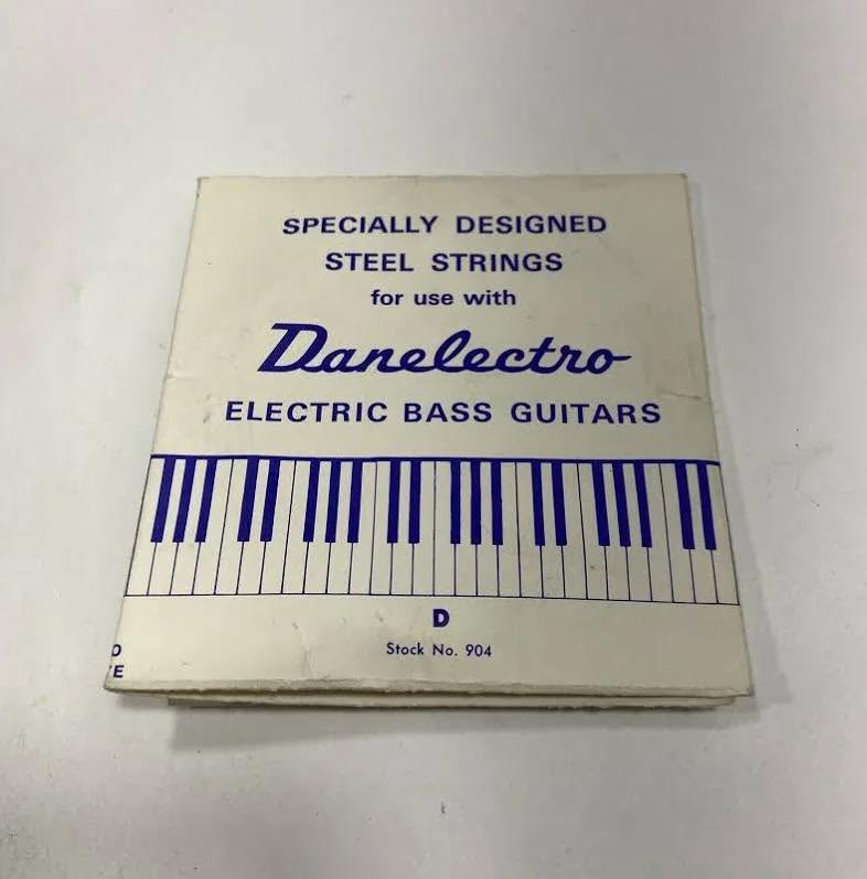 Musings-DanelectroStrings1